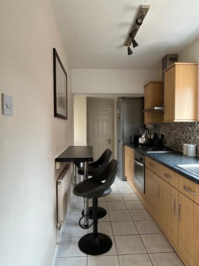 No6 Overnight Stays Free Onsite Parking Hindlip Esterno foto