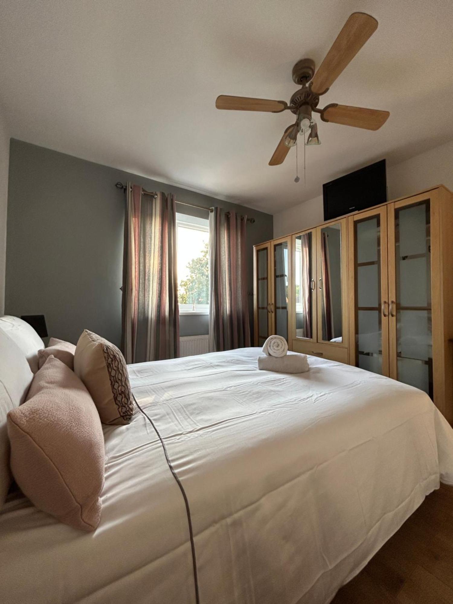 No6 Overnight Stays Free Onsite Parking Hindlip Esterno foto