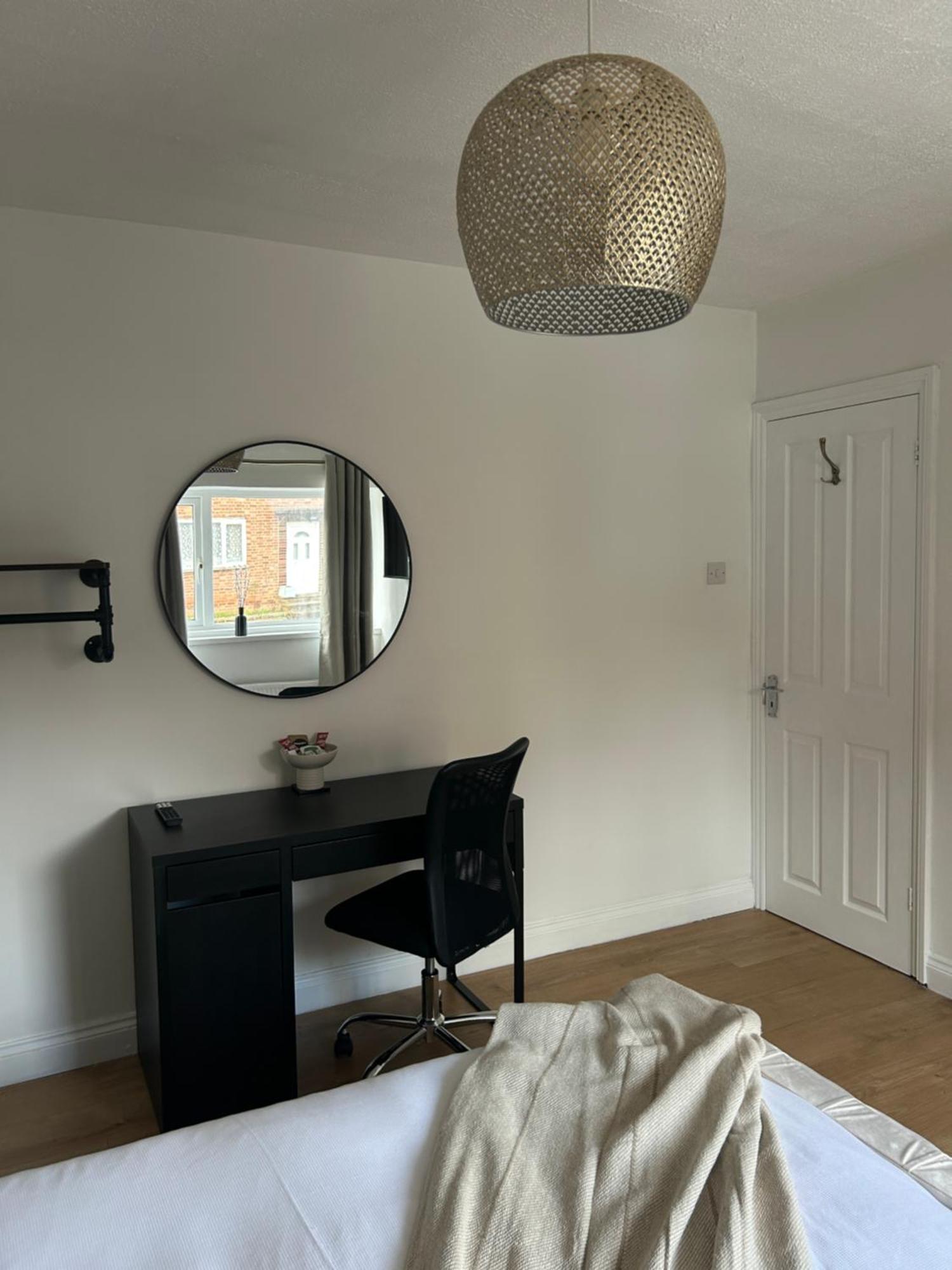 No6 Overnight Stays Free Onsite Parking Hindlip Esterno foto