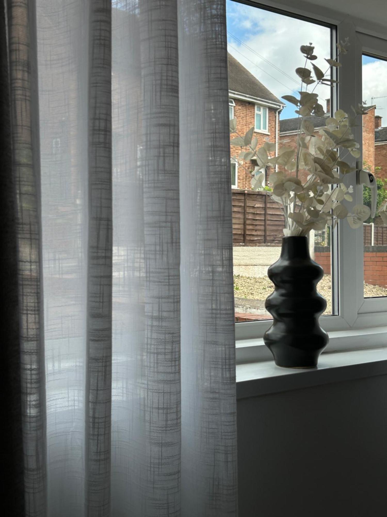 No6 Overnight Stays Free Onsite Parking Hindlip Esterno foto