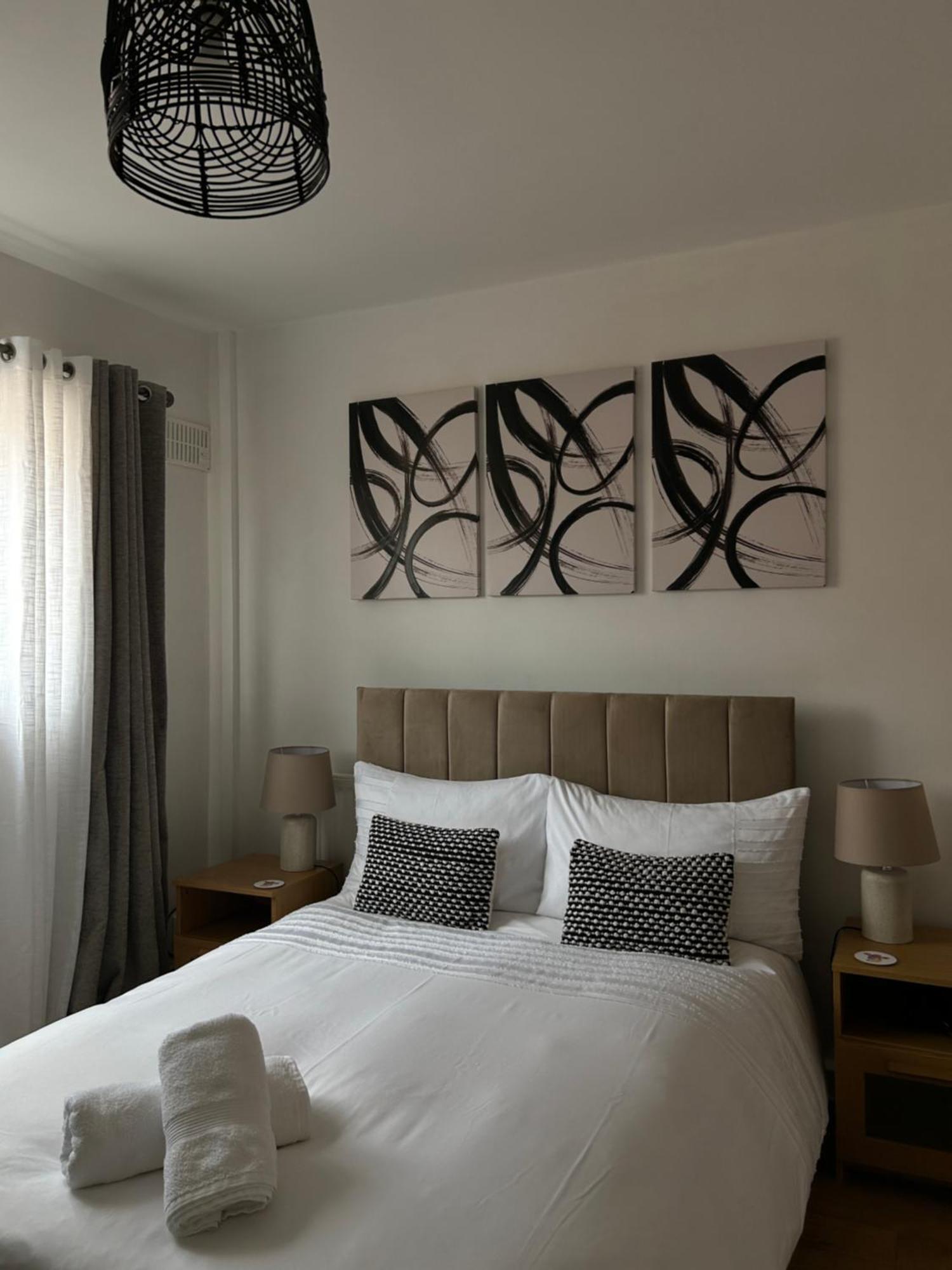 No6 Overnight Stays Free Onsite Parking Hindlip Esterno foto